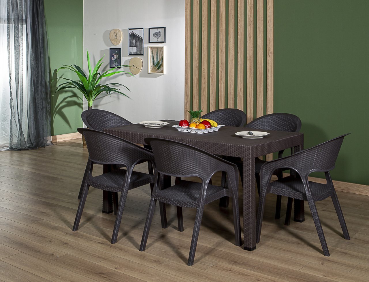 Garden 90*150 Rattan Table set - Brown