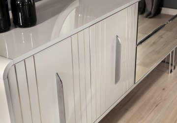 Veyron Dining Room Set